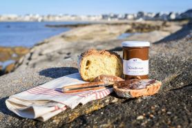 Tartine et pu00e2te u00e0 tartiner noisettes