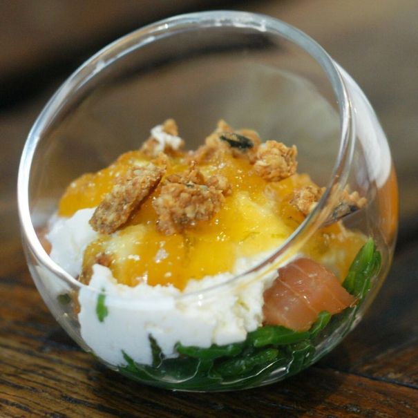 Verrines de saumon fumé et fromage frais