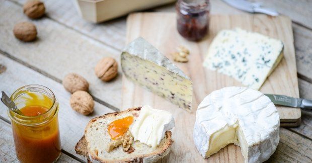 Un plateau de fromages et de confitures La Cour d'Orgères