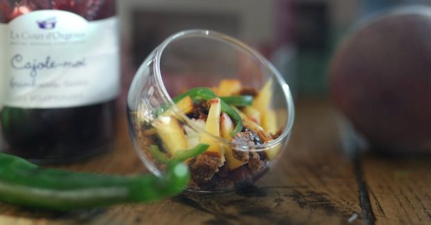 Verrine filet fumé, cajole moi, peche, piment doux, crackers