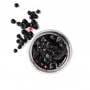 La confiture de myrtilles sauvages