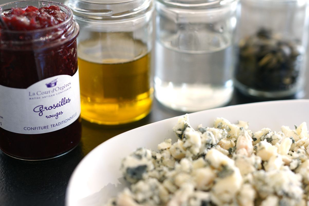 cake-sale-roquefort-groseille