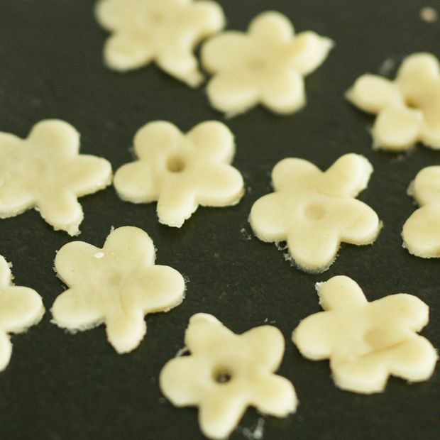 fleurs-en-pate-brisee