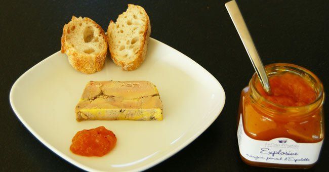 Foie gras et confiture mangue au piment d'Espelette